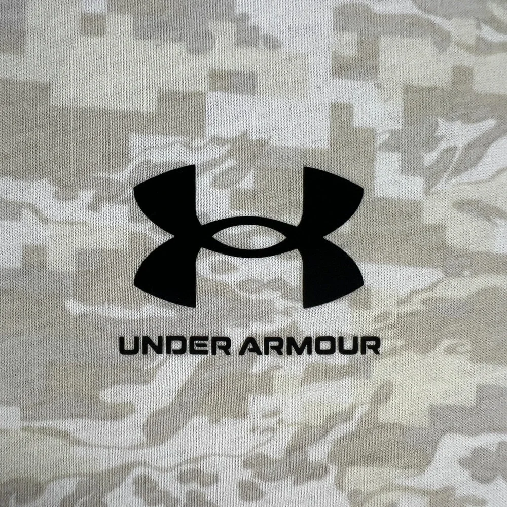 Under Armour Shirt Mens 3XL White Gray Camo Short Sleeve Loose Fit Active Casual